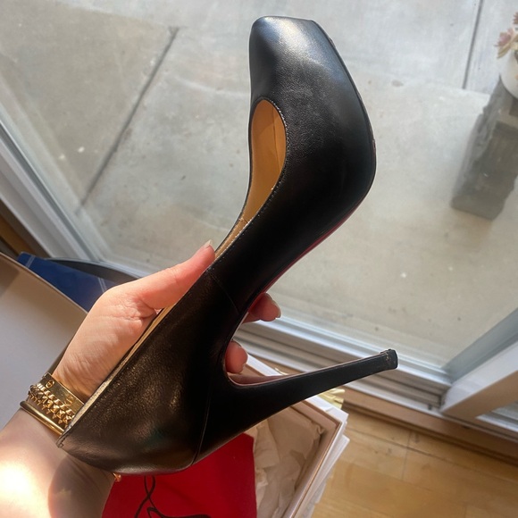 Authentic Christian Louboutin Platform Pumps 37 - Picture 13 of 16